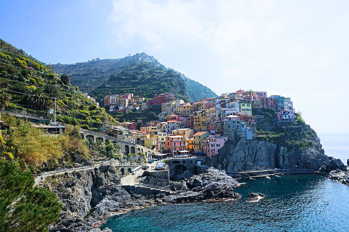 How to Do Cinque Terre in a Day