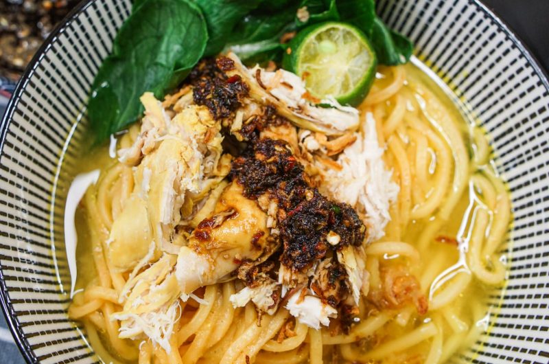 Mee Soto Ayam | Malay Chicken Noodle Soup