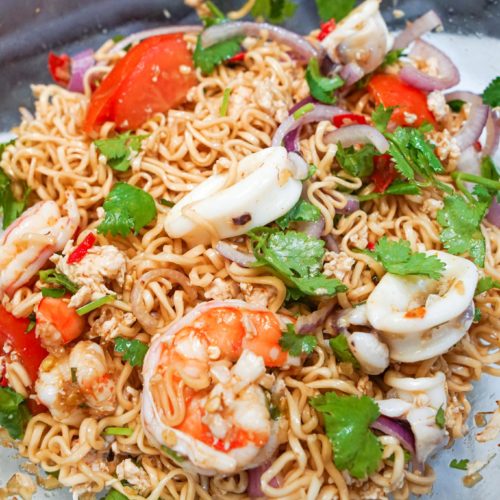 Cooking With DaBoki : MAMA Tom YUM - Thai Ramen Noodles! 