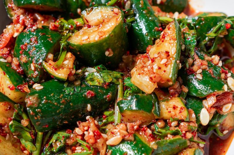 Spicy Cold Smashed Cucumber Salad | Sichuan style!