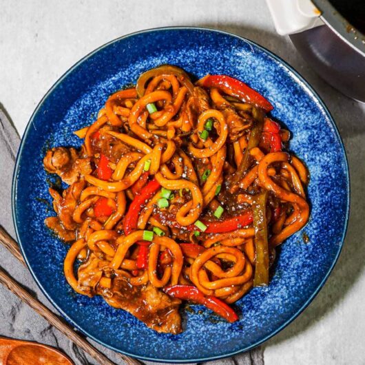 Rice Cooker Black Pepper Beef Udon