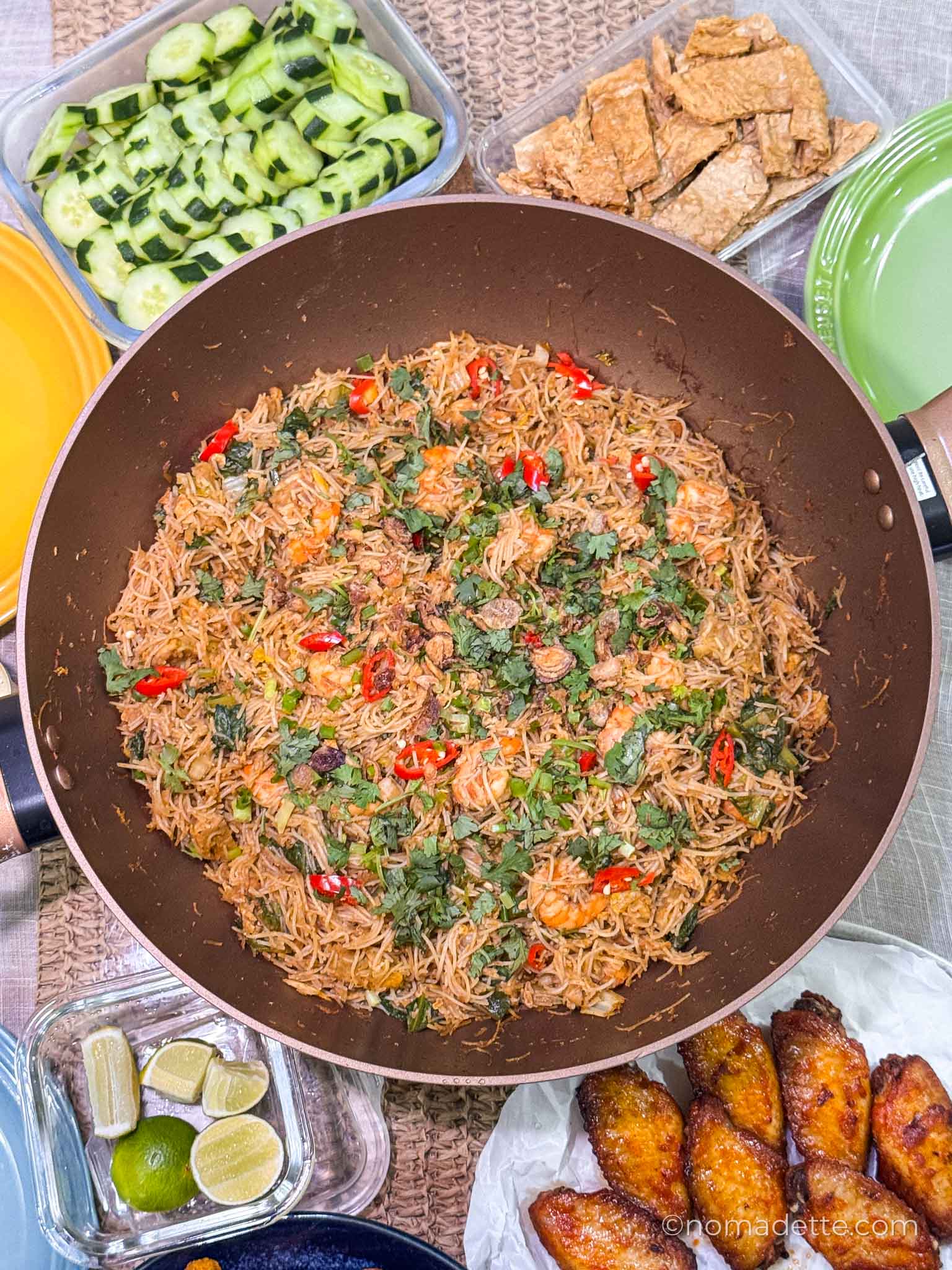 Bihun Goreng (Malaysian-Style Bee Hoon Stir Fry)