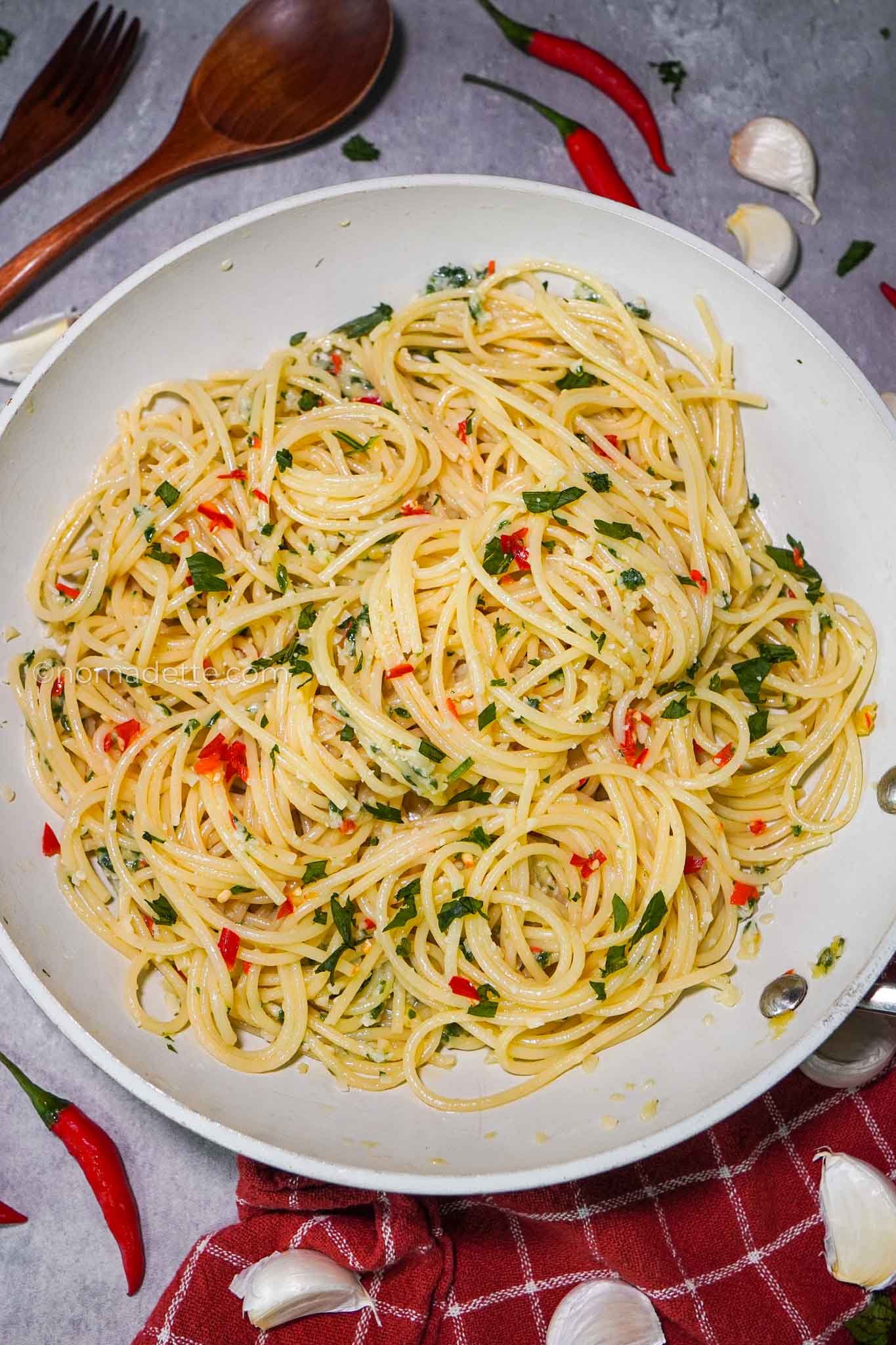 Singapore-Style Spaghetti Aglio Olio